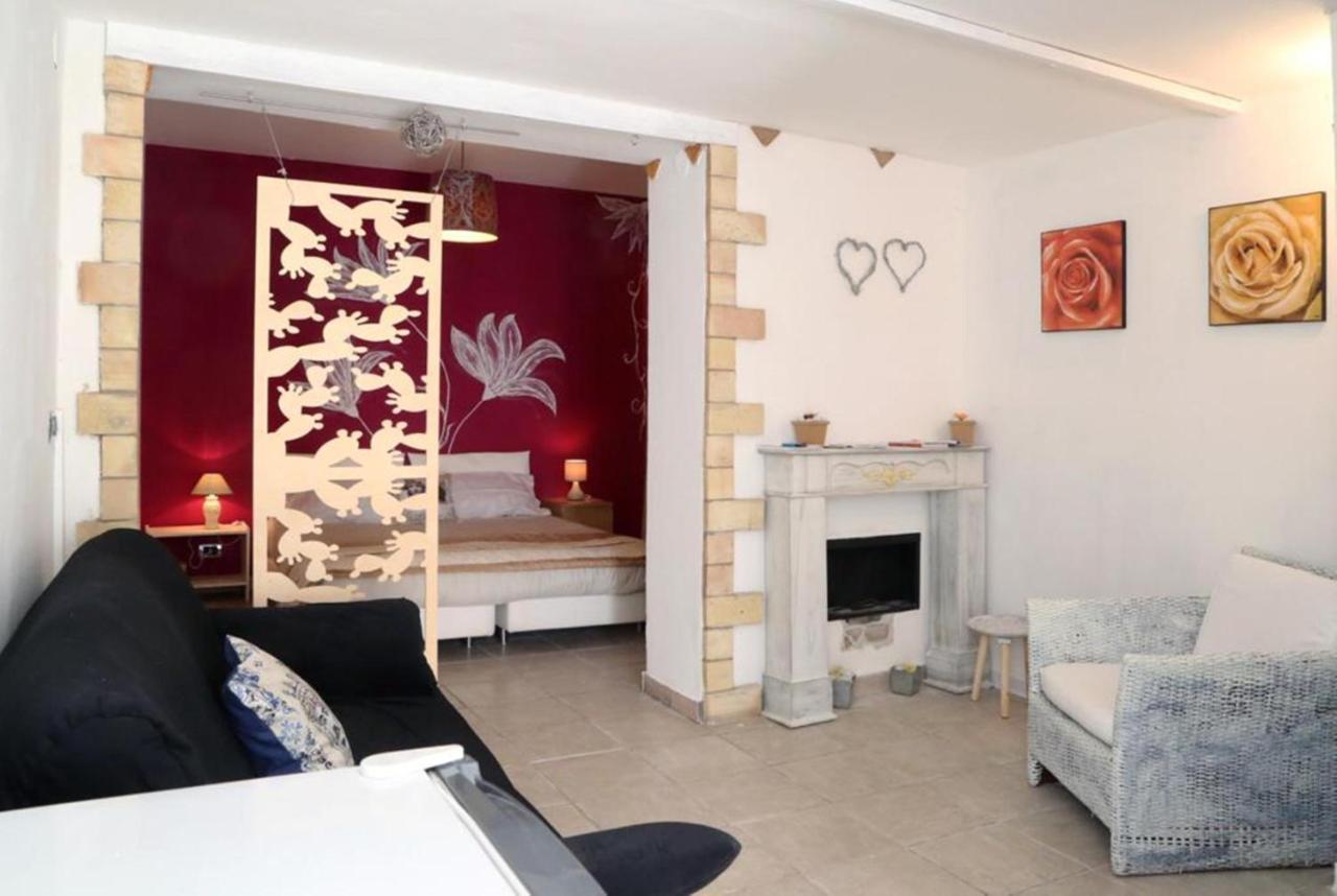 La Scalinata Home Apartment Caltagirone Luaran gambar